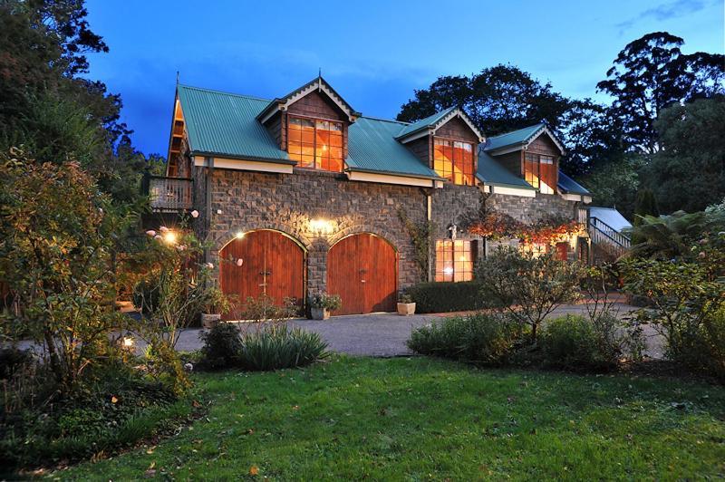 Bed and Breakfast Mary Cards Coach House à Olinda Extérieur photo